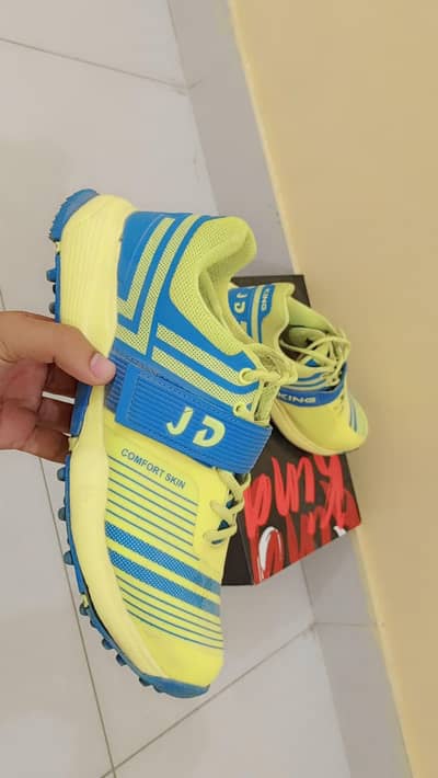 JD KING GRIPPERS SHOES