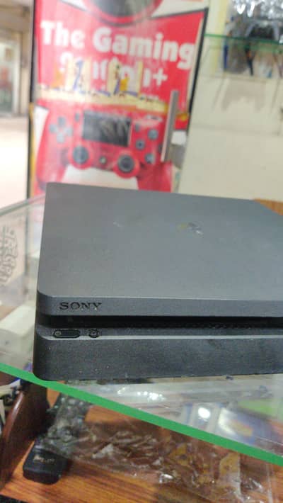 PS4 SLIM