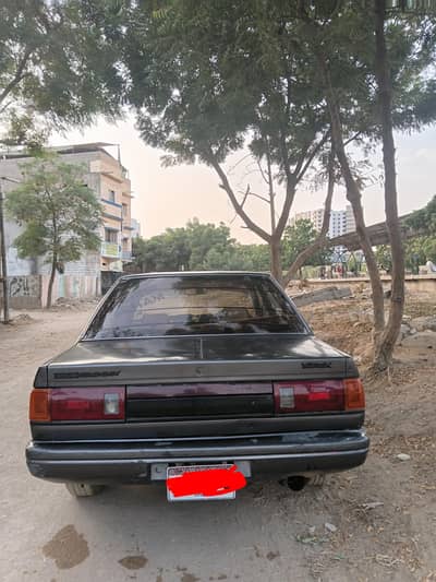 Nissan Sunny 1990