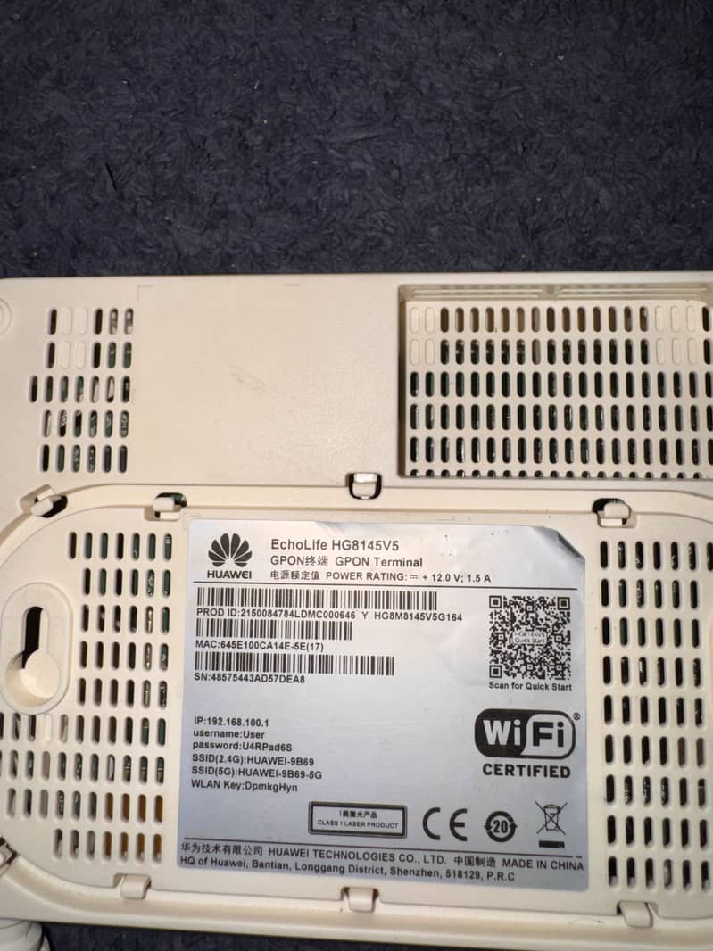 Fiber optic routers 10