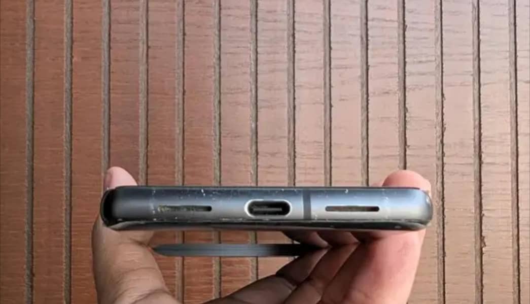 Google Pixel 7 4