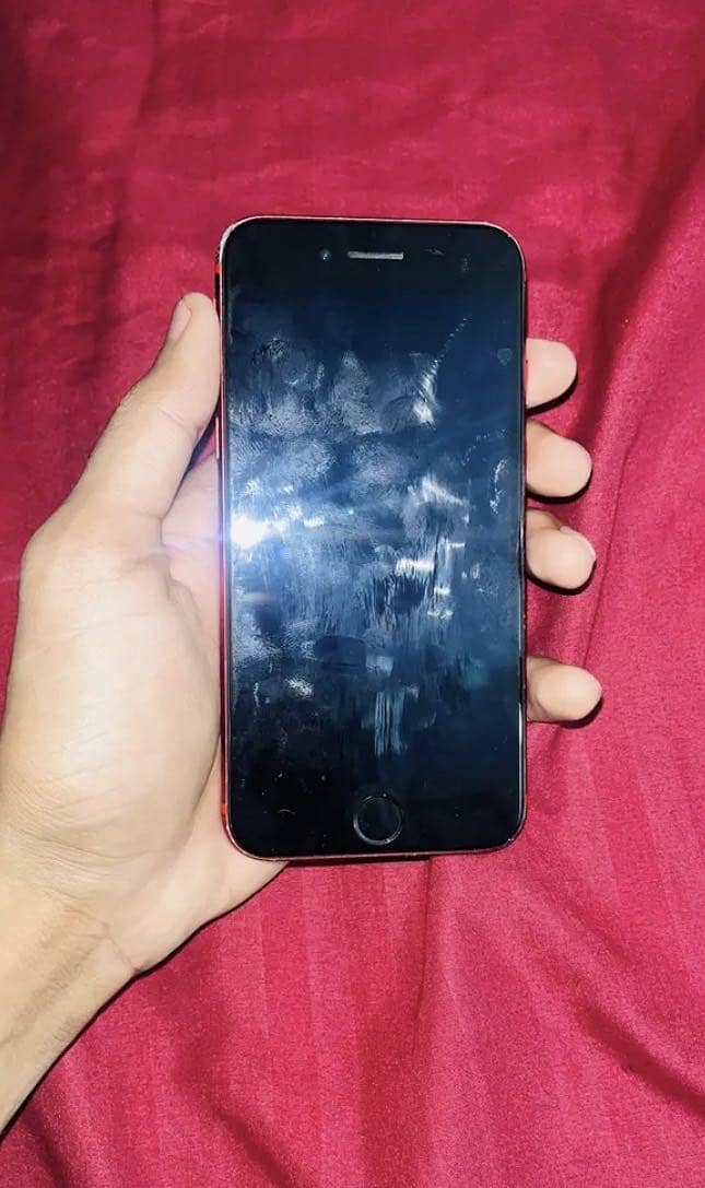 Apple iPhone SE 3