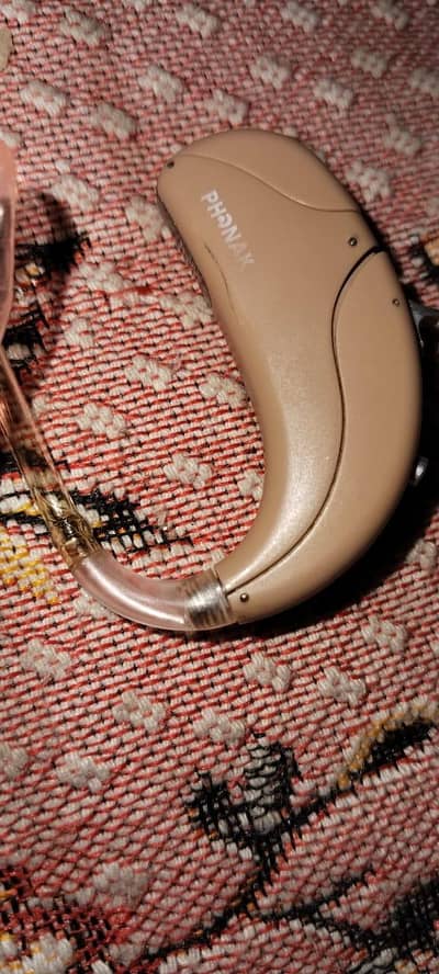 Phonak Hearing Aid for Sale (Sirf 15 din use hua)