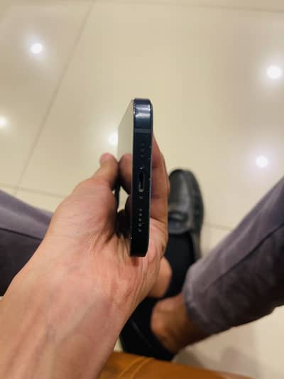 Apple iPhone 13 JV
