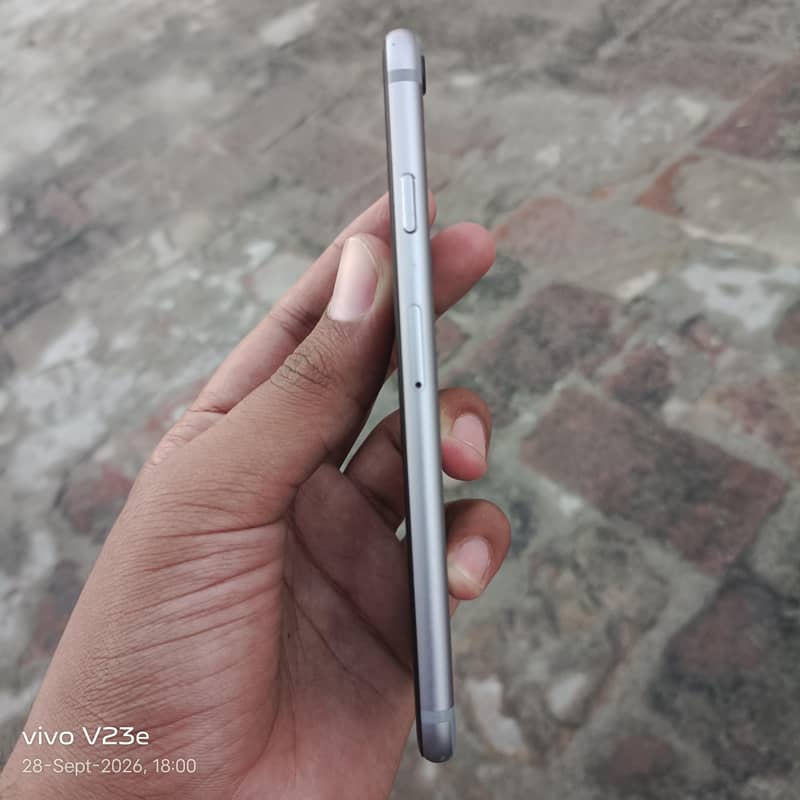 Apple iPhone 6S 2