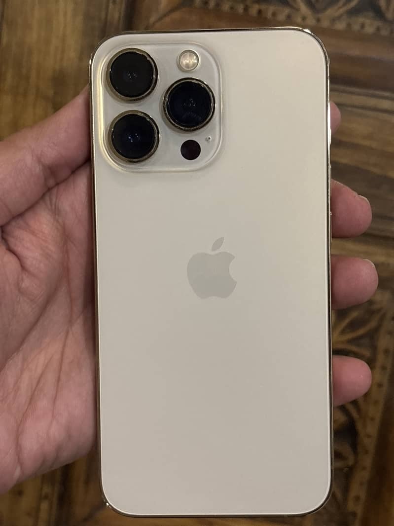 Apple iPhone 13 Pro 3
