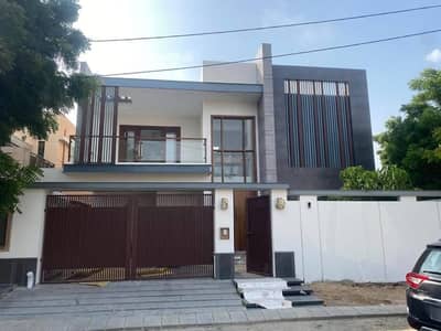 FOR RENT: WELL-MAINTAINED 6-BEDROOM RESIDENTIAL BUNGALOW KHAYABAN-E-RAHAT DHA PHASE 6, KARACHI