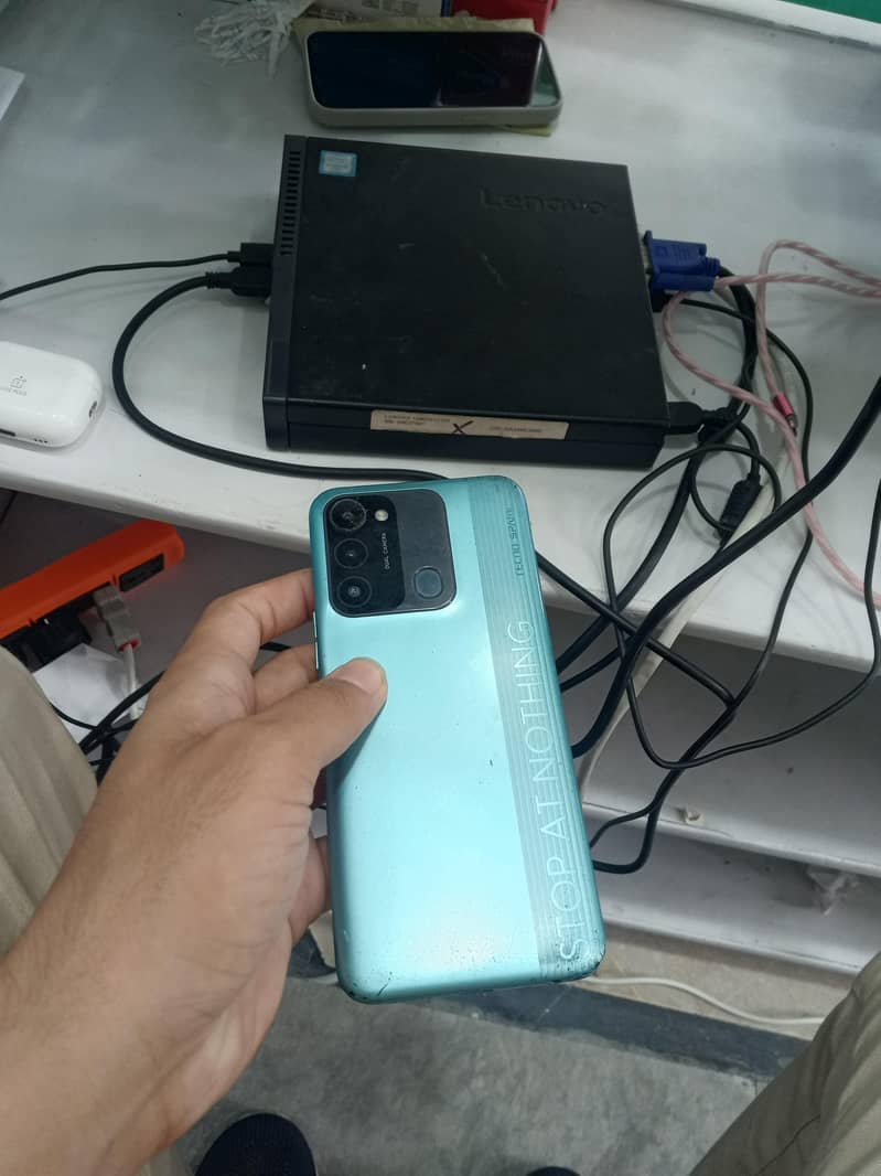 Tecno Spark 8C 1