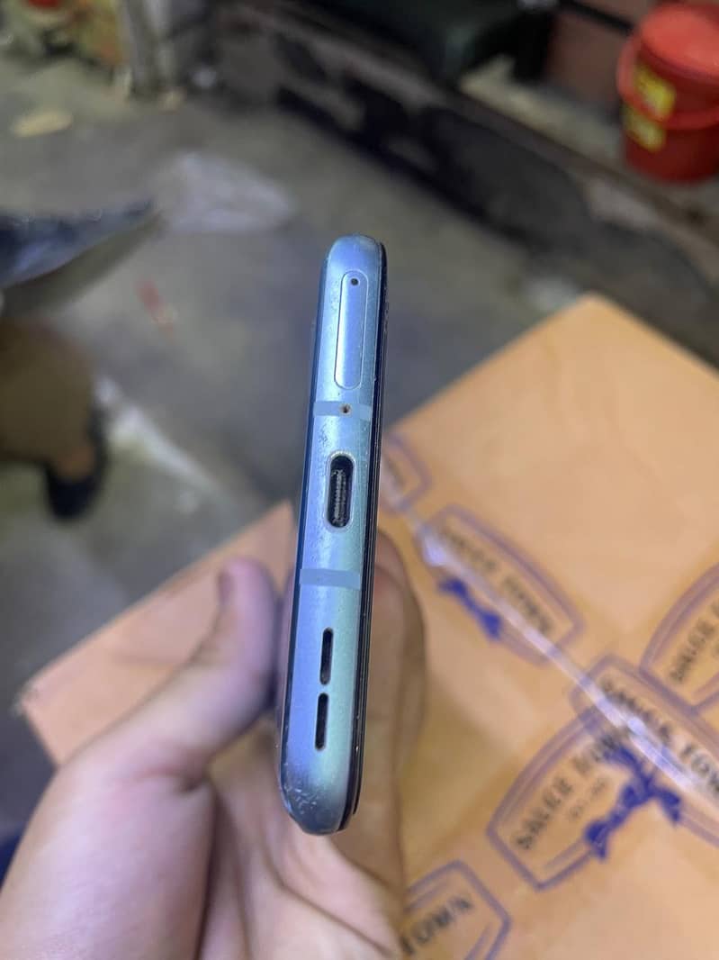 One Plus 9R 2