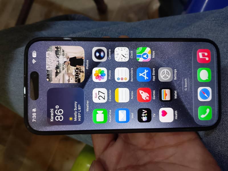 Apple iPhone 15 Pro 1