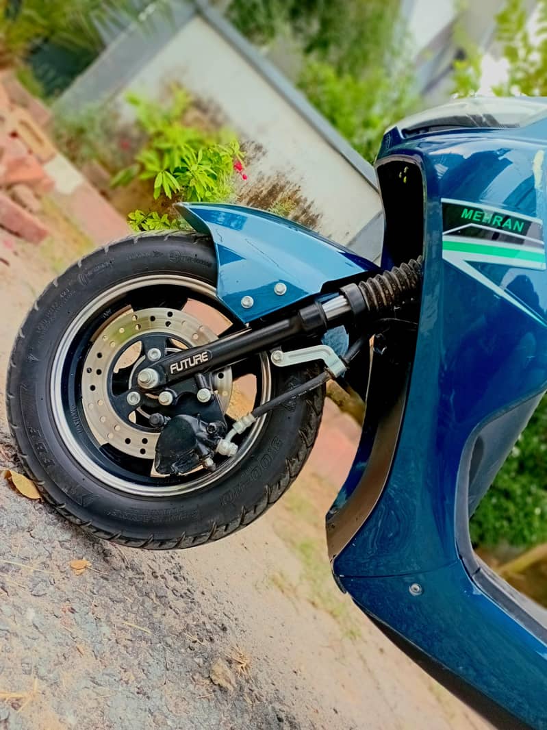 electric scooty 0