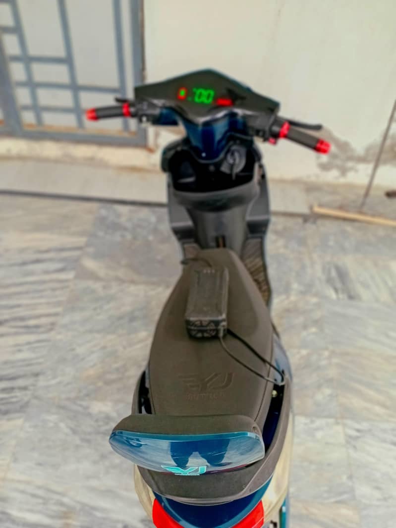 electric scooty 10