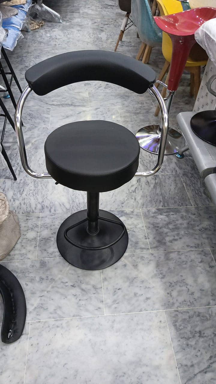 Bar Stools /Cafe Stools / Stools 14