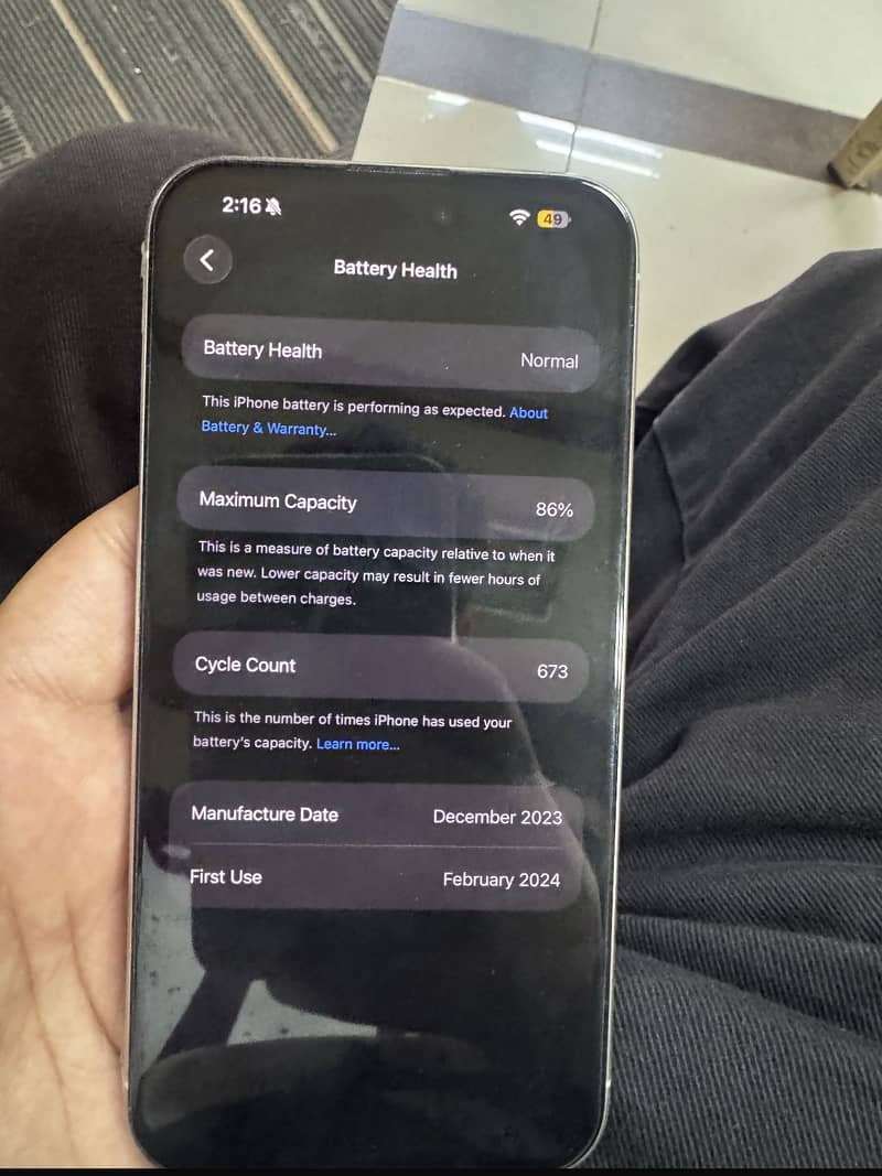 Apple iPhone 15 Pro Max 4