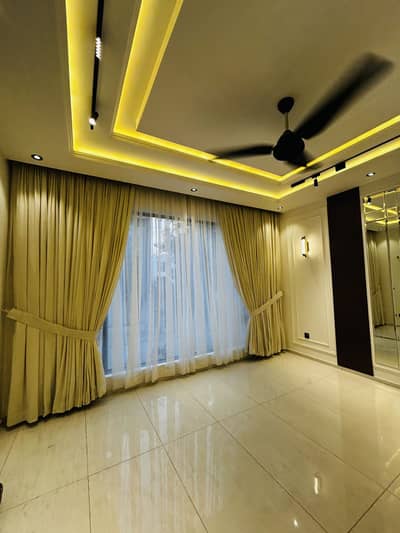 FOR SALE: FULLY MODERN ARCHITECT-DESIGNED 100 SQ YD 4-BEDROOM (1+3) BUNGALOW WITH BASEMENT ZONE A, NEAR CREEK VISTA, DHA PHASE 8, KARACHI