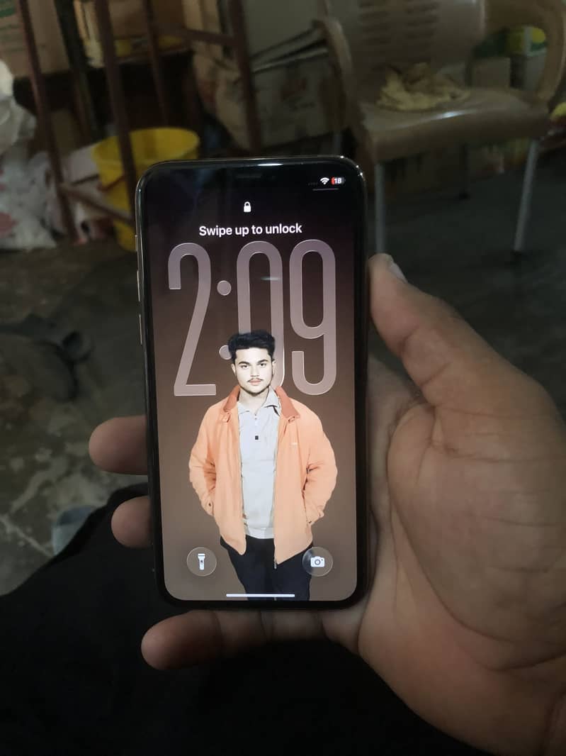 Apple iPhone 11 Pro 1