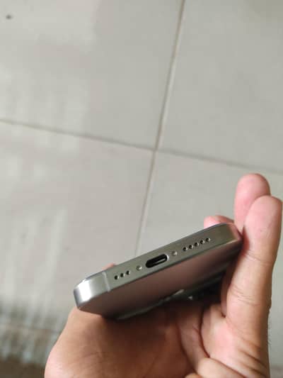 Apple iPhone 15 Pro