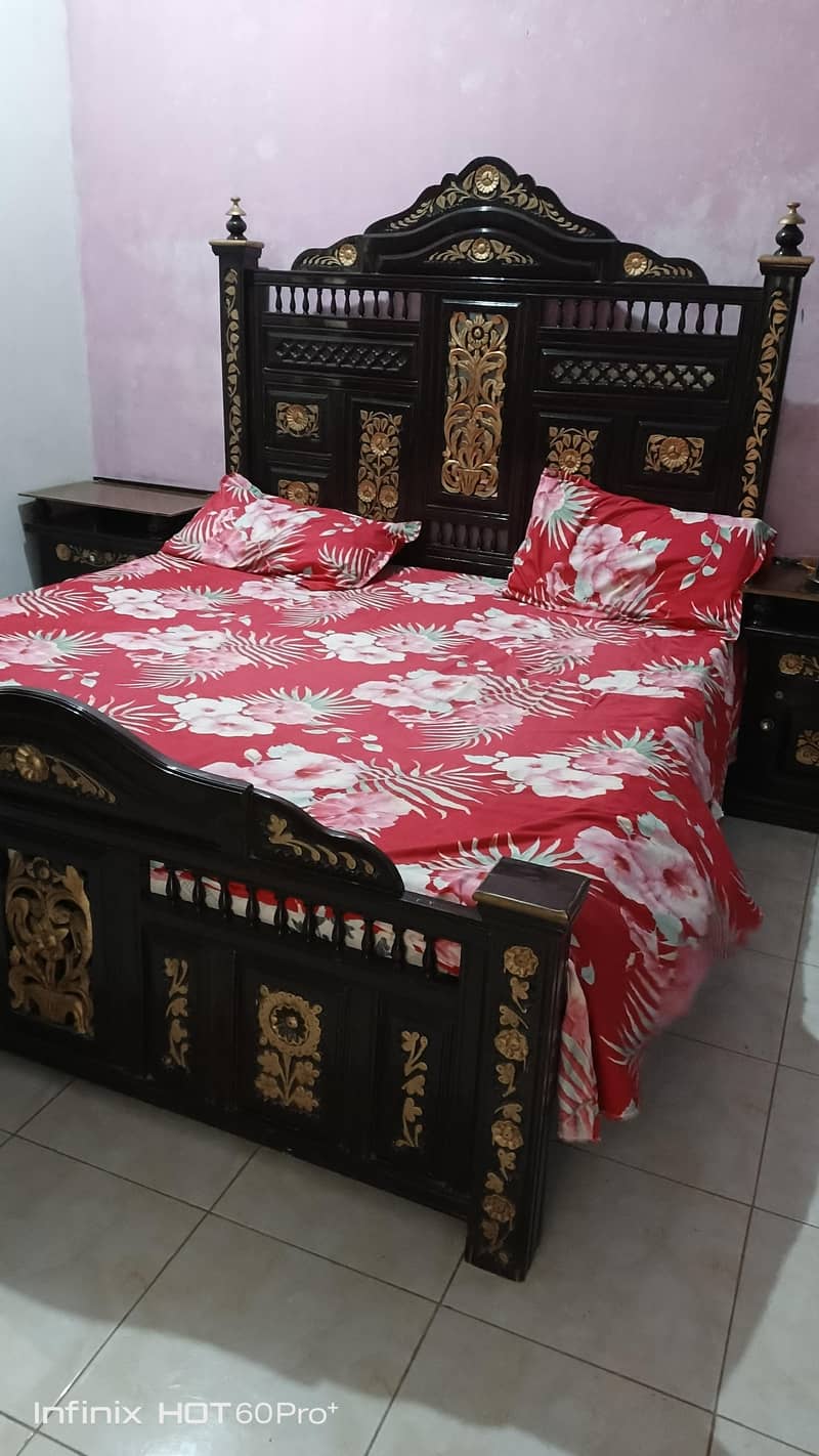 King size bed  side table & dressing 4
