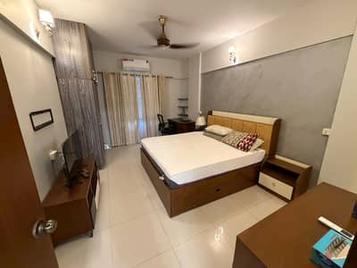 FOR RENT: FURNISHED 2-BED DD APARTMENT WITH LIFT & BASEMENT PARKING BUKHARI COMMERCIAL, DHA PHASE 6, KARACHI