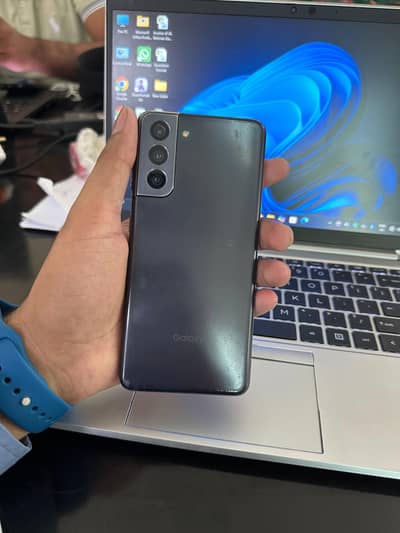 Samsung Mobile S21 Storage 8/256 Status 5G