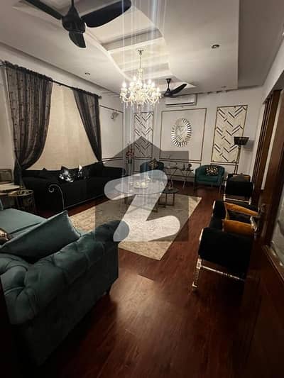 FOR SALE: ELEGANT 6-BEDROOM RESIDENTIAL BUNGALOW KHAYABAN-E-TARIQ (BETWEEN SHUJAAT & 26TH STREET), DHA PHASE 6, KARACHI