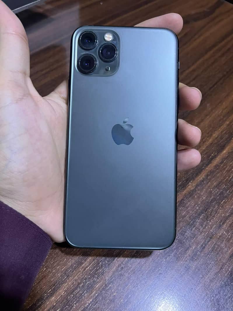lApple iPhone 11 Pro 0