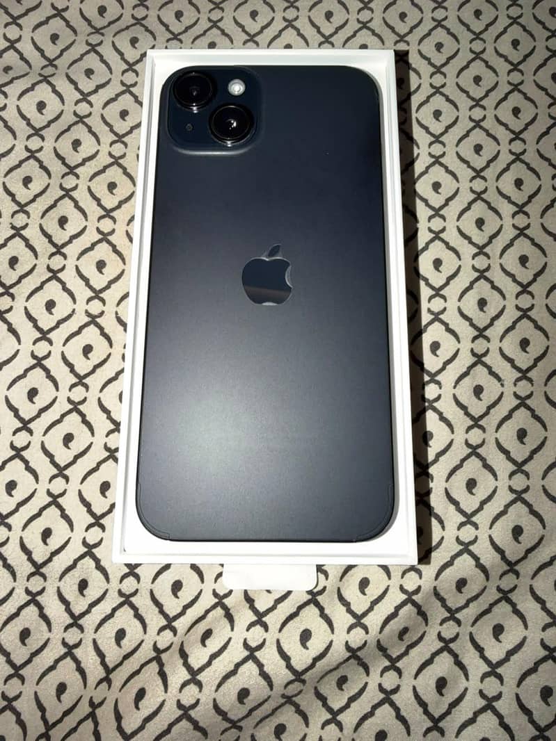 Apple iPhone 15 plus 0