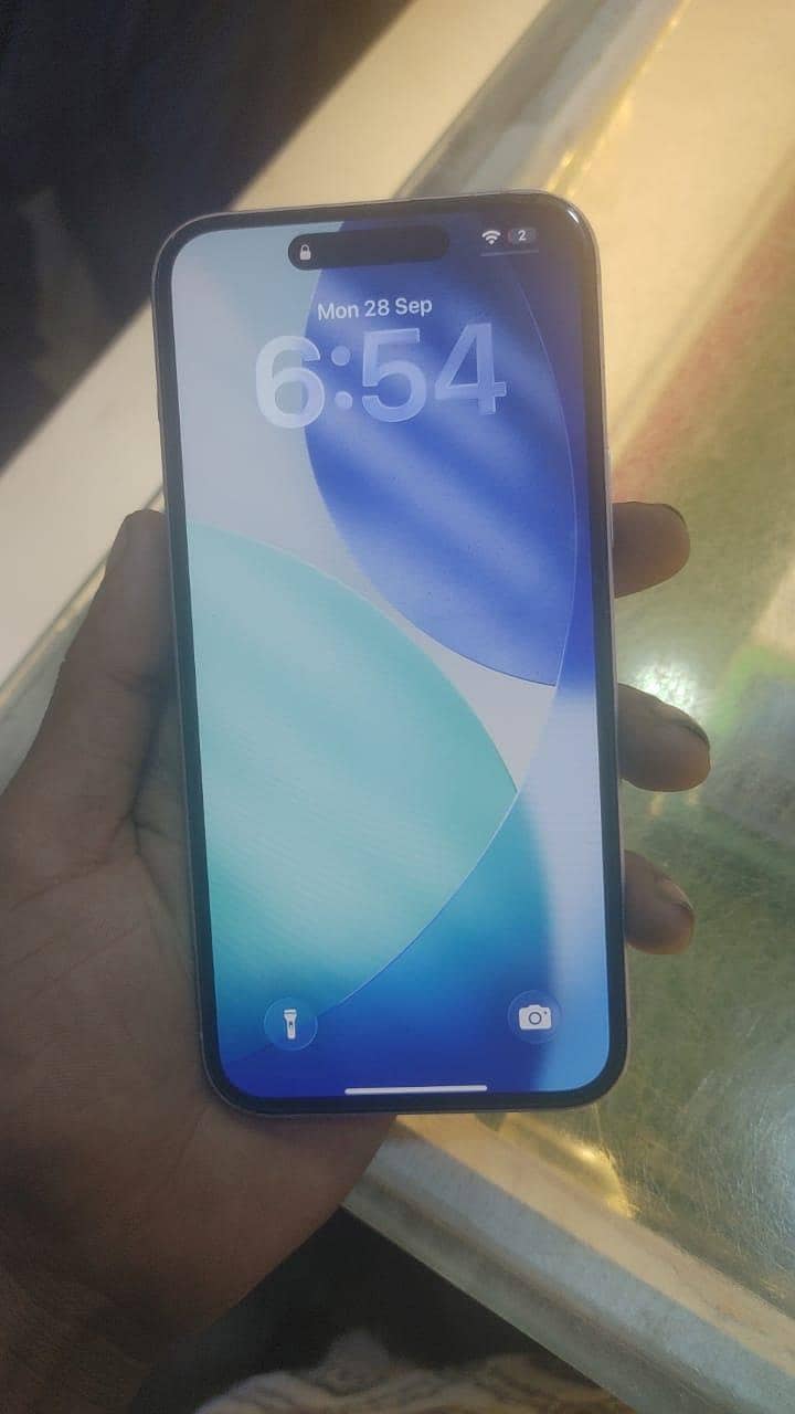 Apple iPhone 13 4