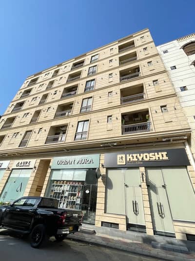FOR RENT: SPACIOUS 1,700 SQ FT 3-BEDROOM PARK-FACING APARTMENT WITH LIFT & CAR PARKING ITTEHAD COMMERCIAL, DHA PHASE 6, KARACHI