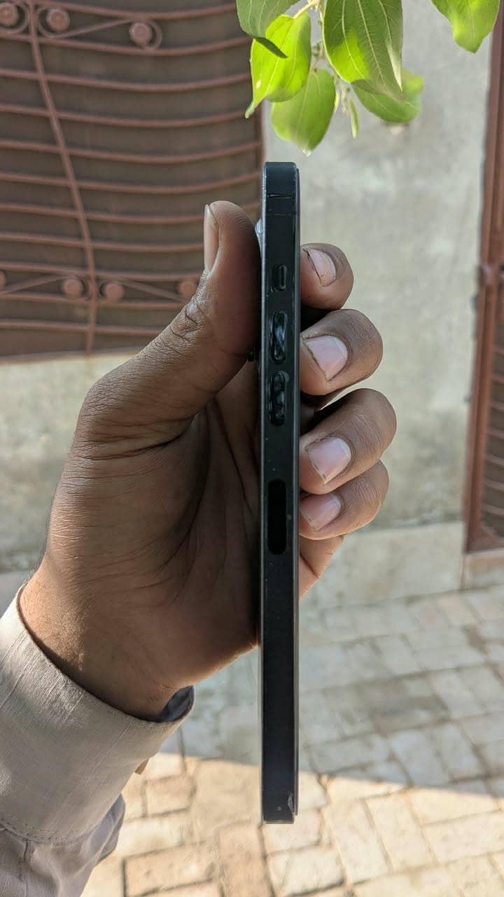 Apple iPhone 14 Pro Max 3