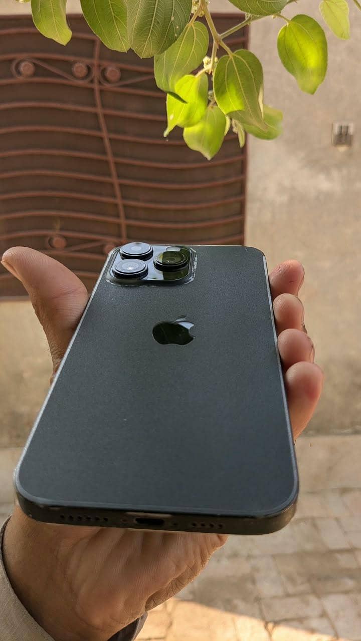 Apple iPhone 14 Pro Max 5