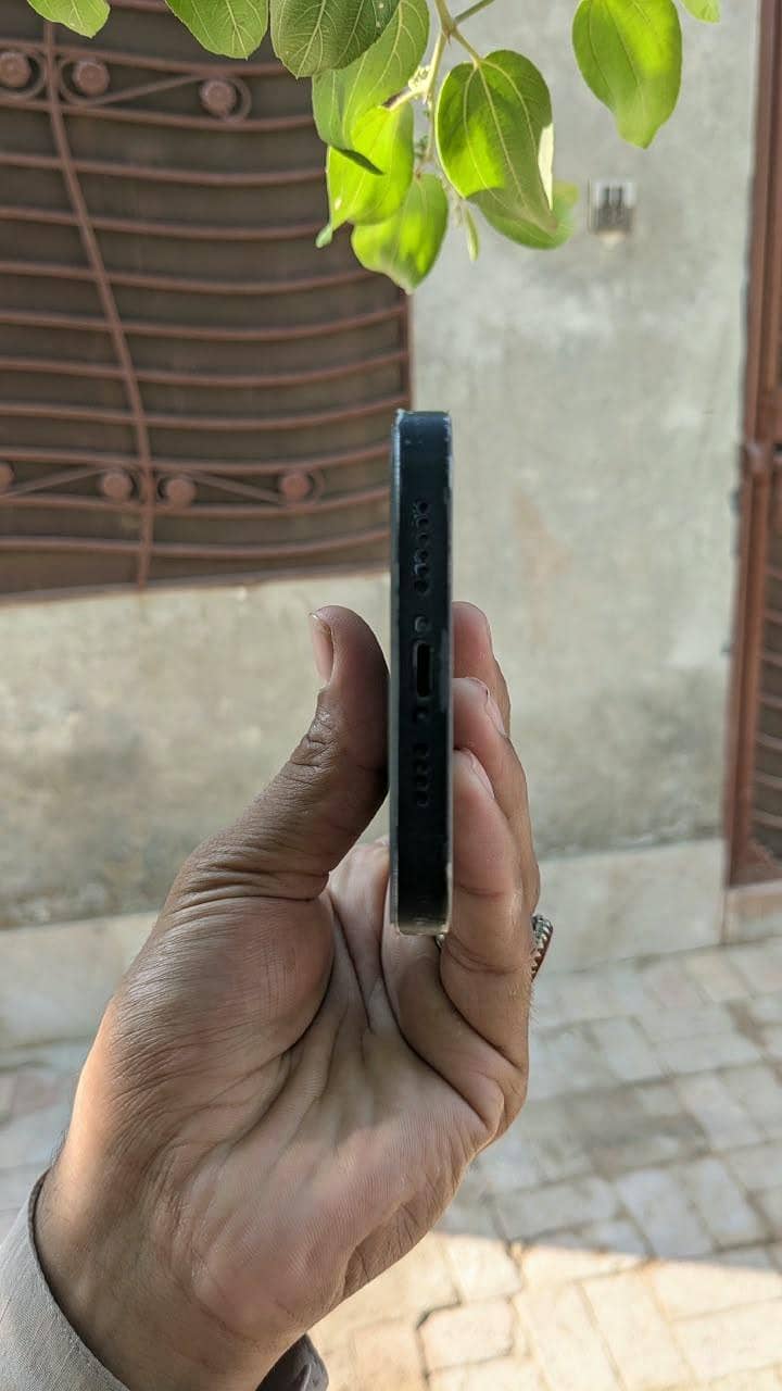 Apple iPhone 14 Pro Max 10