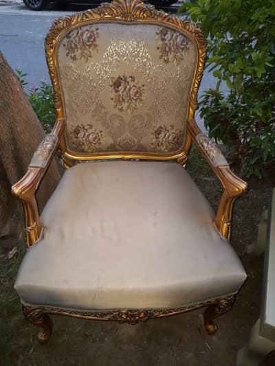 2 PAIR OF CHAIRS BEAUTIFULLY PRINTED DESIGNED READY FOR SALE