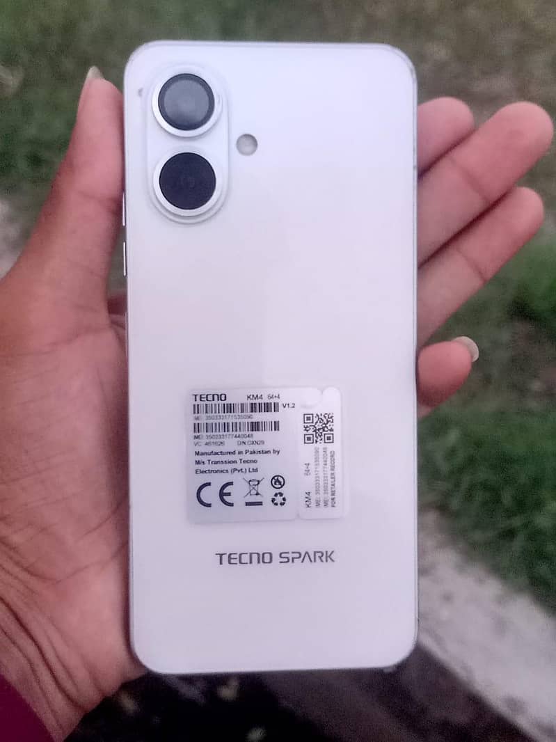 Tecno Spark Go 2 2