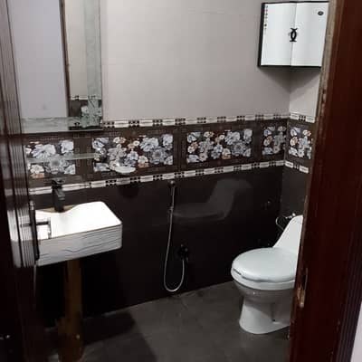5 marla portion for rent in formanites