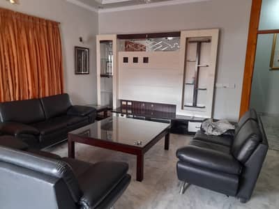 FOR RENT: 250 SQ YD 4-BEDROOM RESIDENTIAL BUNGALOW DHA KARACHI