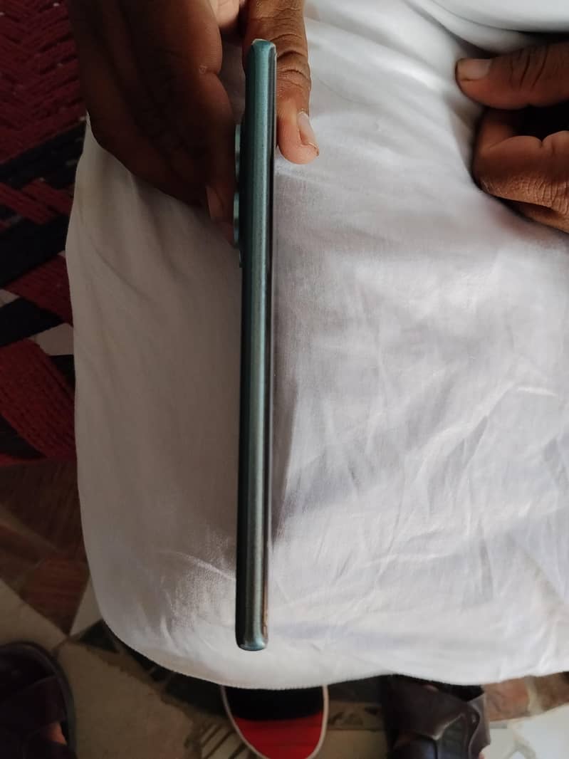 Xiaomi Redmi Note 14 Pro 3