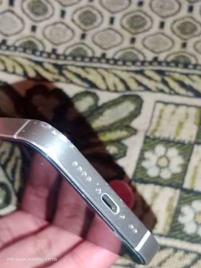 iPhone 13 mini