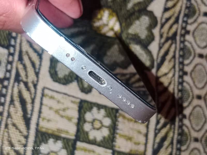 iPhone 13 mini 7
