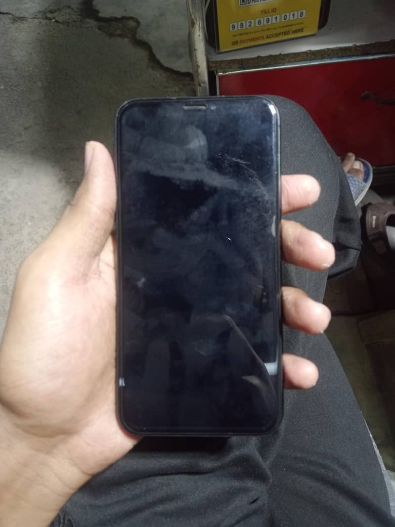 Apple iPhone X 3