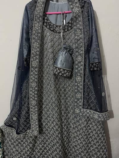 65 hazar ki Maxy an hole sale rate par
