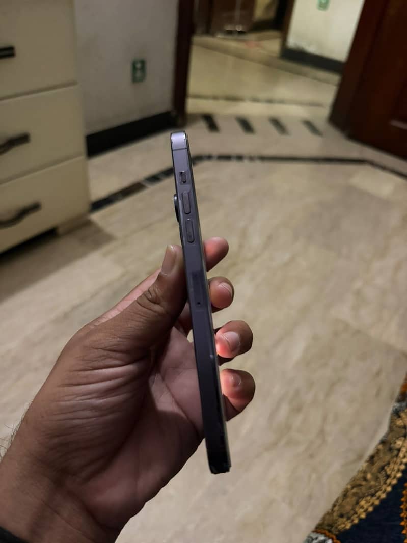 Apple iPhone 14 Pro Max 3