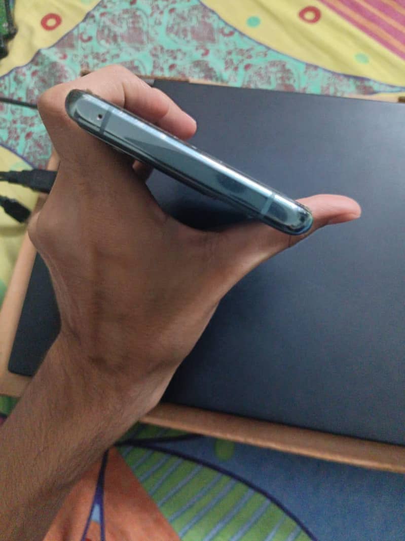 OnePlus 10 Pro 4