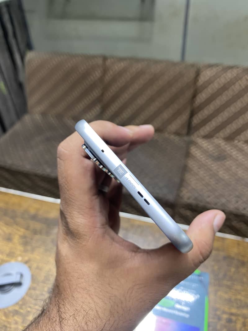 Infinix Hot 60 Pro Plus 4