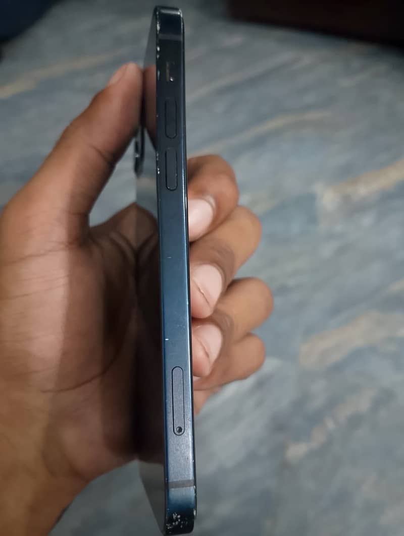 iPhone 12 jv 4