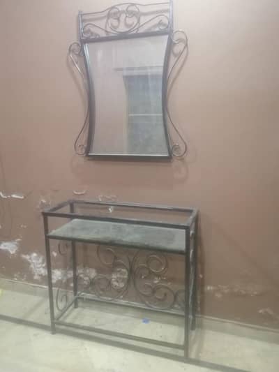 bed side table . dressing table
