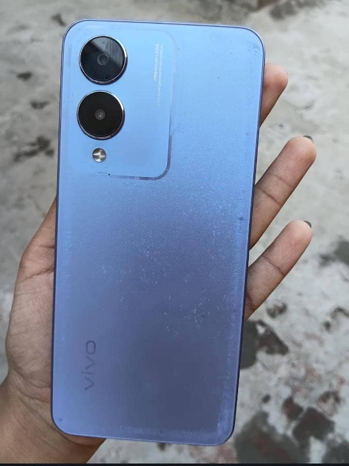 I am selling a vivo y 17s 0