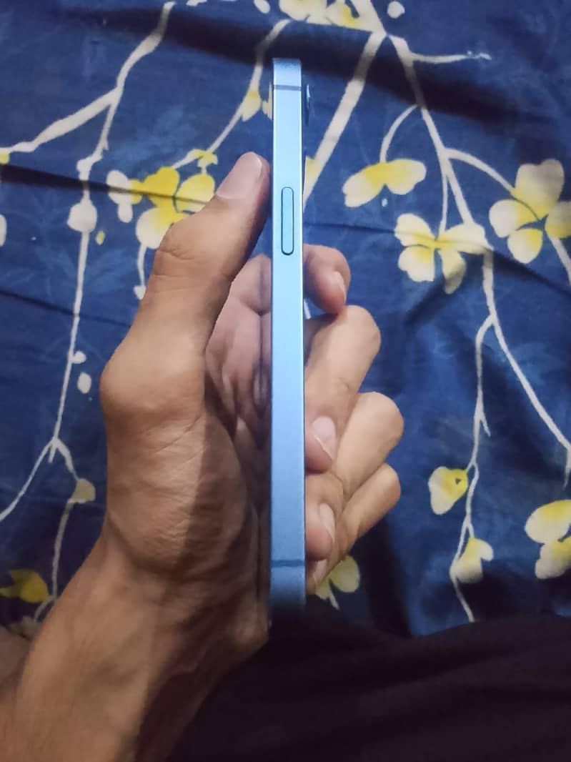 Apple iPhone 13 sale and exchange 1