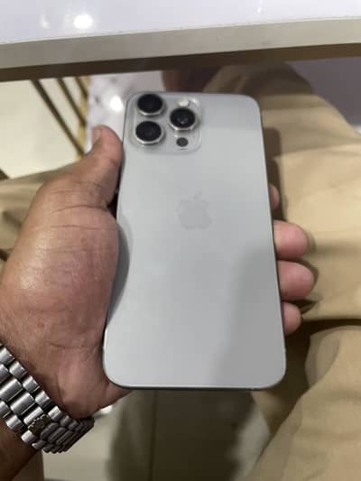 Apple iPhone 15 Pro Max