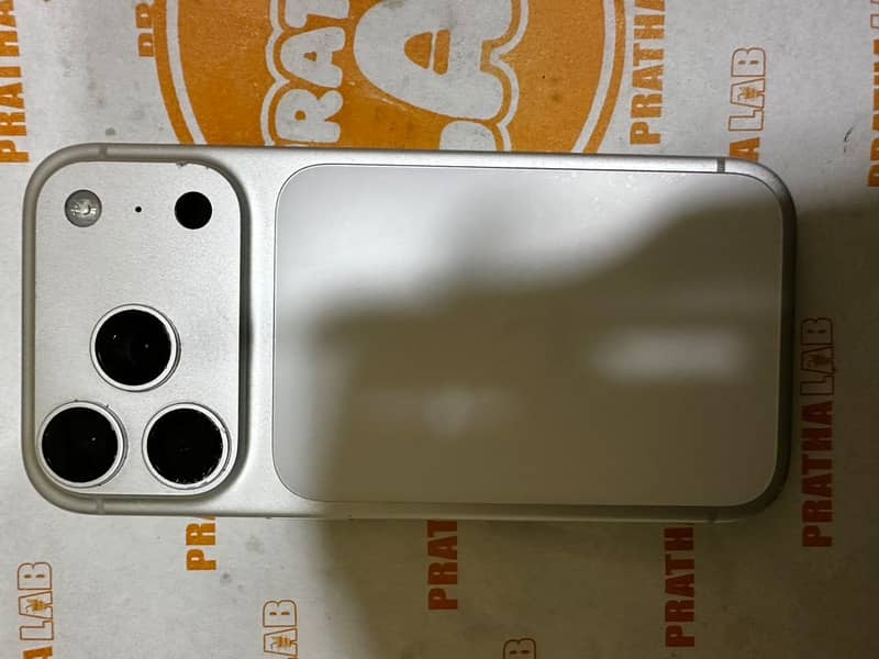 Apple iPhone 17 Pro 0